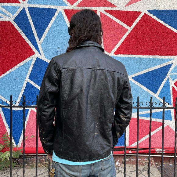 Vintage black leather Schott rocker jacket with teal threading / leather detail - Picture 3 of 13